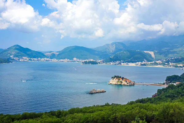 Budvan Riviera en Sveti Stefan eiland, Montenegro — Stockfoto