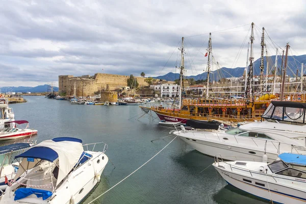 Kyrenia (Girne) pelabuhan tua, Siprus Utara — Stok Foto