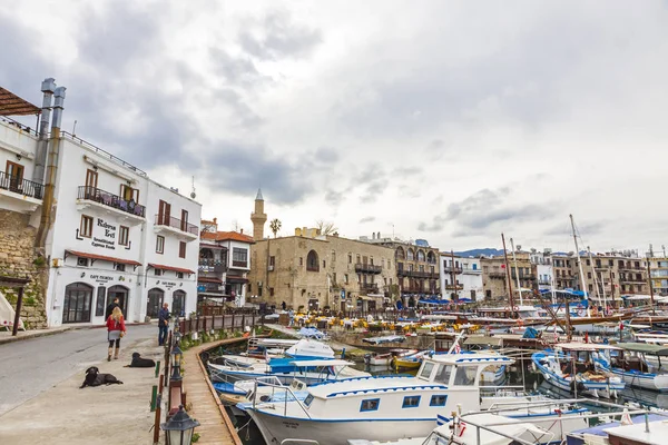 Kyrenia (Girne) antigo porto, Norte de Chipre — Fotografia de Stock