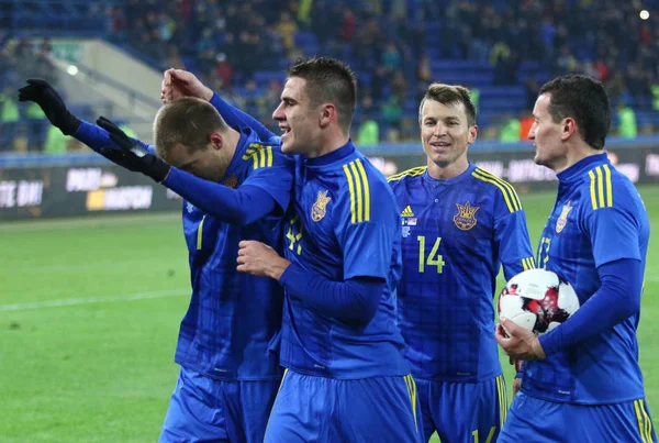 Miła gra v Ukraina Serbii w Charkowie — Zdjęcie stockowe