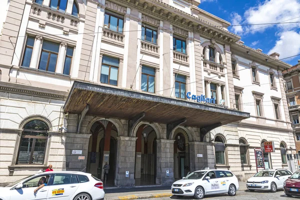 Cagliari railway station (Stazione di Cagliari), Sardinia, Italy — Stock Photo, Image