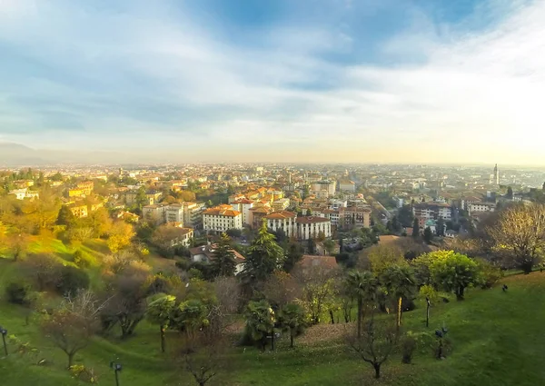 伦巴第大区，意大利贝加莫市的全景视图 — 图库照片