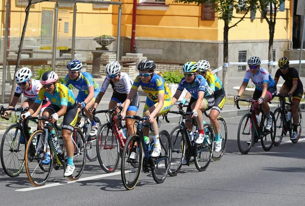 Bisiklete binme: Ufuk Park yarış kadınların mücadelesine Kiev, Ukrayna — Stok fotoğraf