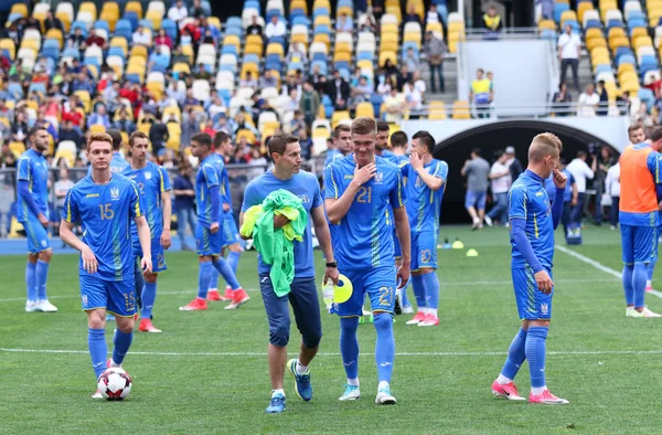 在基辅乌克兰国家足球队的训练 — 图库照片