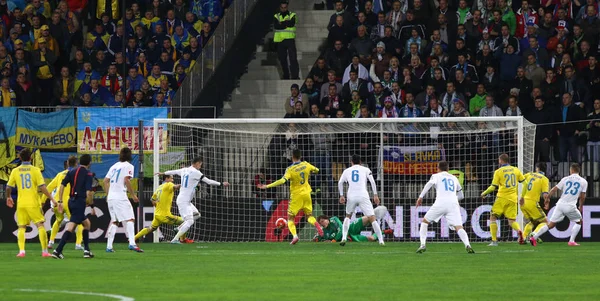 УЄФА Євро 2016 плей-офф фінал: Словенія v України — стокове фото