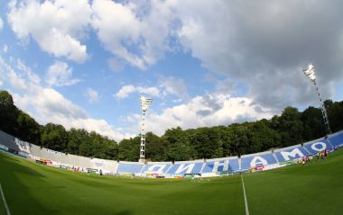 Dinamo Stadyumu Kiev Valeriy Lobanovskyi almıştır