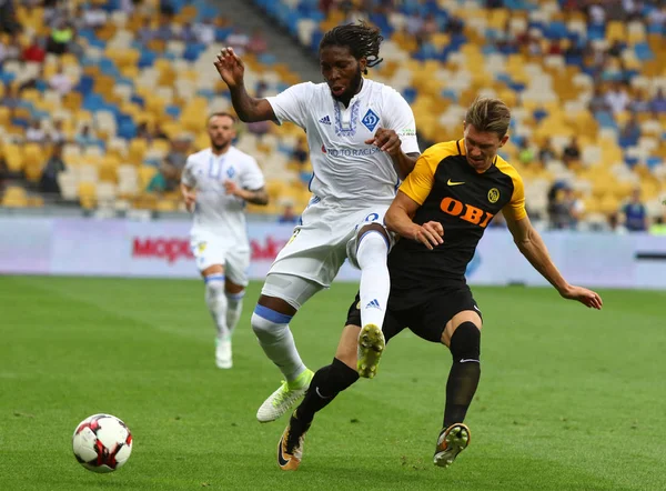 UEFA Champions League: Dynamo Kiev v unga pojkar — Stockfoto