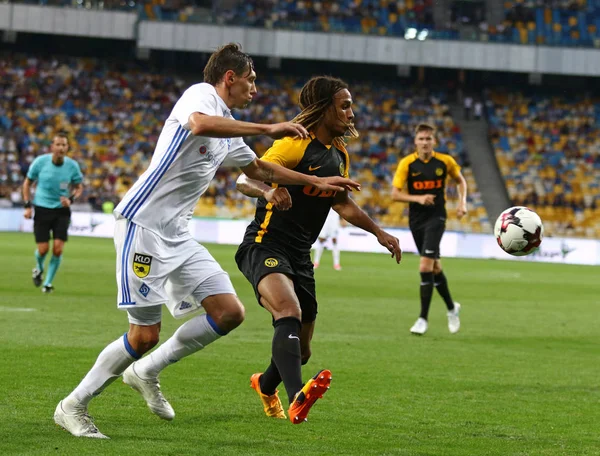 Uefa Champions League: FC Dynamo Kiew gegen Young Boys — Stockfoto