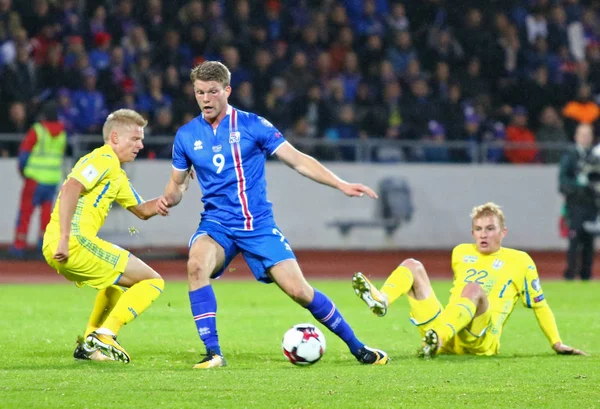 世界杯 2018年合格： 冰岛 v 乌克兰在雷克雅未克 — 图库照片