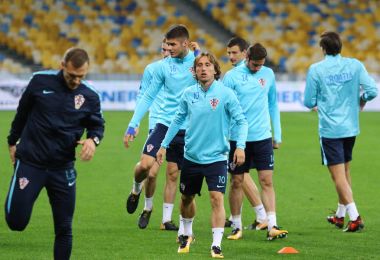 Dünya Kupası Elemeleri: Ukrayna v Hırvatistan Kiev. Öncesi maç