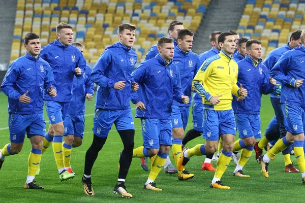 Světový pohár kvalifikace: Ukraine v Chorvatsku v Kyjevě. Před utkáním — Stock fotografie