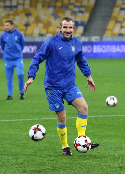 World Cup kvalet: Ukraina v Kroatien i Kiev. Före match — Stockfoto
