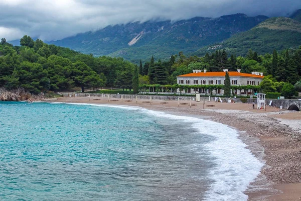 Adriyatik sahil, Milocer beach, Sveti Stefan, Karadağ — Stok fotoğraf