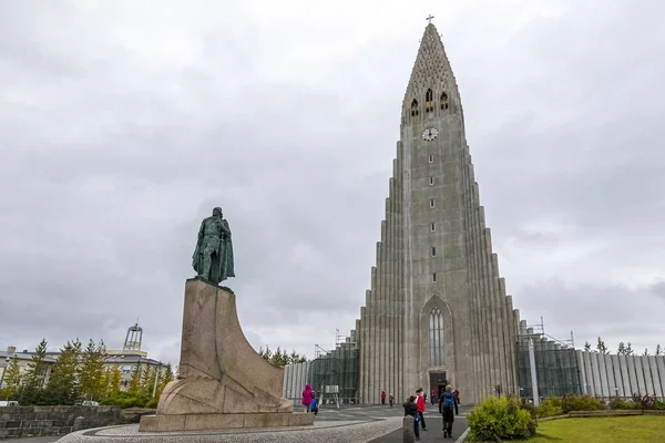 Cattedrale di Hallgrimskirkja a Reykjavík, Islanda — Foto Stock