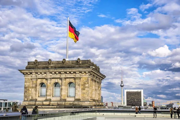 Dachu Reichstagu (Bundestag) budynku w Berlinie, Niemcy — Zdjęcie stockowe