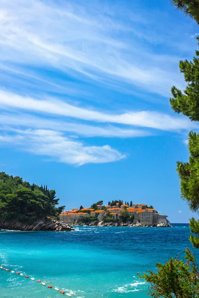 Milocer beach (Milocer plaza), Sveti Stefan, Черногория — стоковое фото