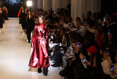 Ukrayna moda hafta Fw18-19: toplama Lyalya Sogomonyan tarafından