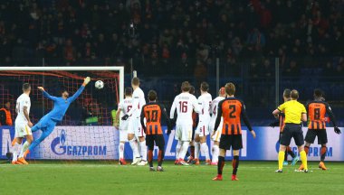 UEFA Şampiyonlar Ligi: Shakhtar Donetsk v Roma
