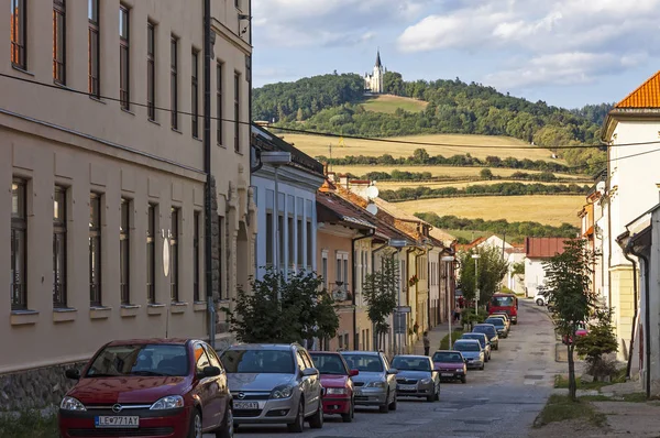 Levoca stadt, Slowakei. Marianska hora Hügel im Hintergrund — Stockfoto