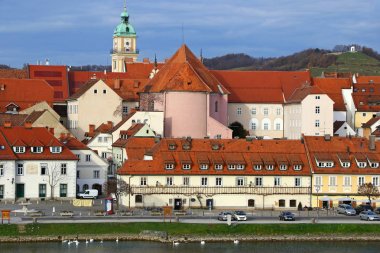 Eski asma ev inşa Maribor şehrinde, Slovenya