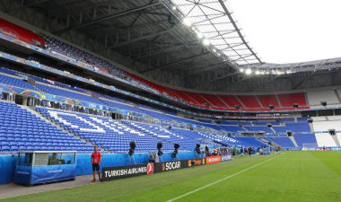 Stade de Lyon (Parc Olympique Lyonnais), Lyon, Fransa