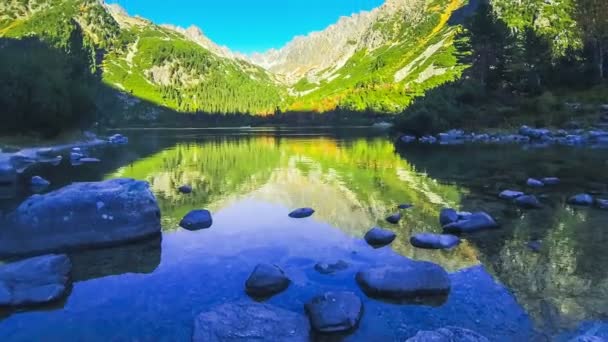 Lake Popradske pleso in Hoge Tatra, Slowakije — Stockvideo