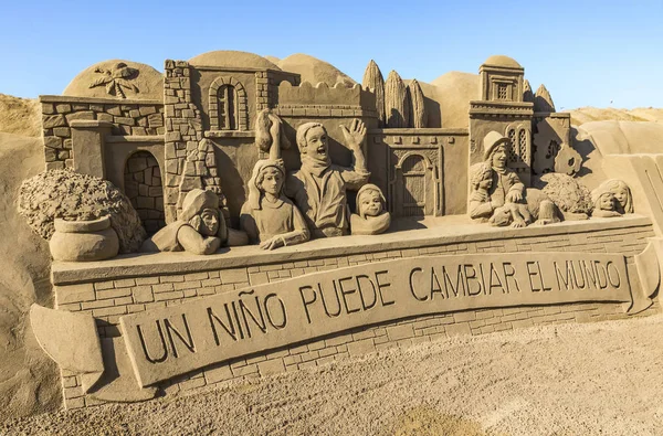 Sand sculptures on beach in Las Palmas de Gran Canaria, Spain — Stock Photo, Image