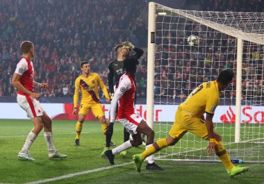 Uefa Şampiyonlar Ligi: Slavia Praha v Barcelona