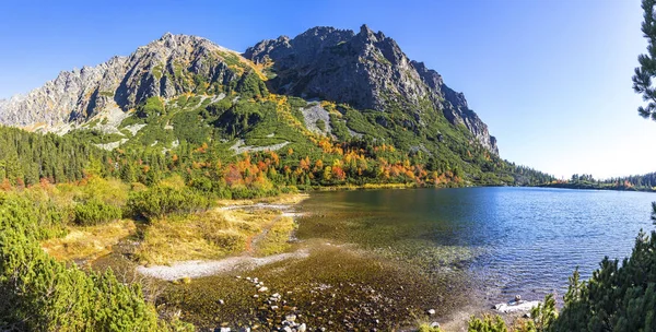 Lago Popradske pleso in Alti Tatra, Slovacchia — Foto Stock