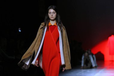 Ukrayna Moda Haftası Fw20-21: koleksiyon: Przhonskaya