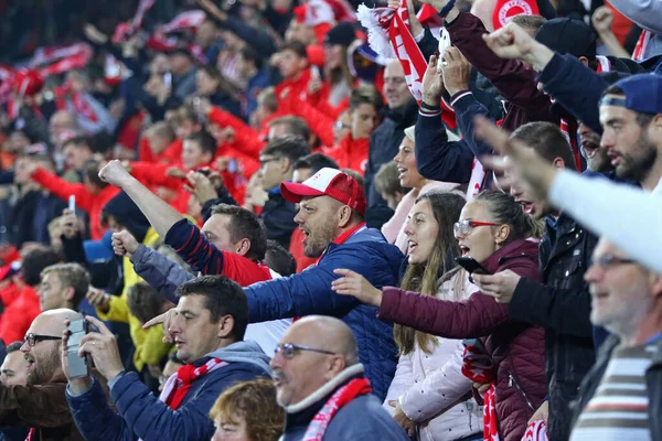 프라하 2019 라비아 프라하 서포터들 프라하의 기장에서 바르셀로나 Uefa 경기를 — 스톡 사진