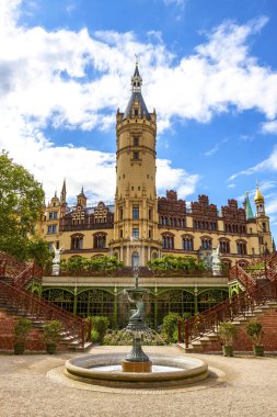 Schwerin Kalesi (Almanca: Schweriner Schloss), Almanya 'nın Mecklenburg-Vorpommern eyaletinde yer alan bir şehirdir. Günümüzde Mecklenburg-Vorpommern eyalet parlamentosuna ev sahipliği yapmaktadır (Landtag)
