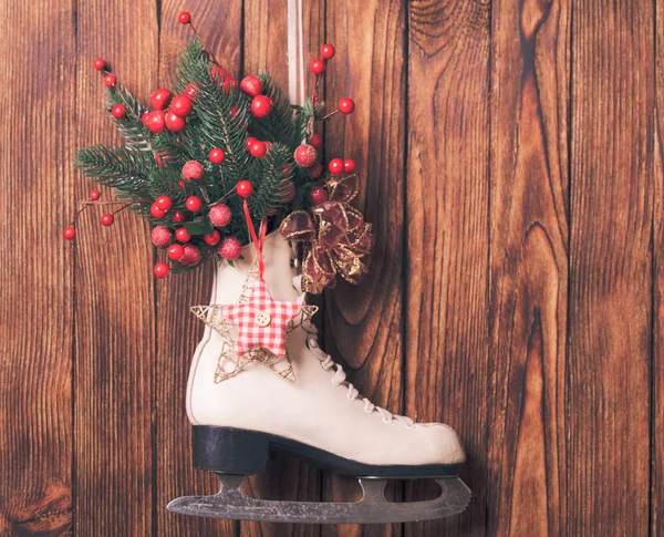 Christmas inredda skate — Stockfoto