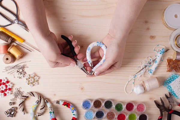 Preparação artesanal beading — Fotografia de Stock