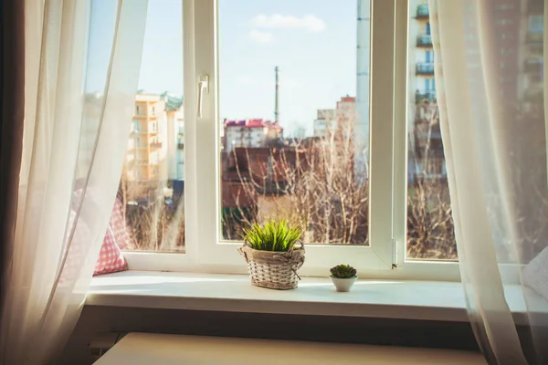 Cozy sill - tempat untuk bersantai — Stok Foto