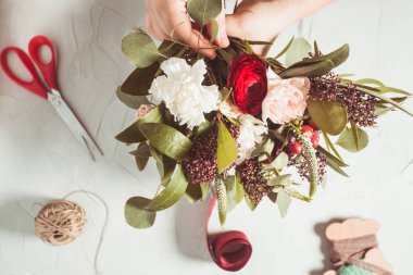 Çiçek buketi hazırlık