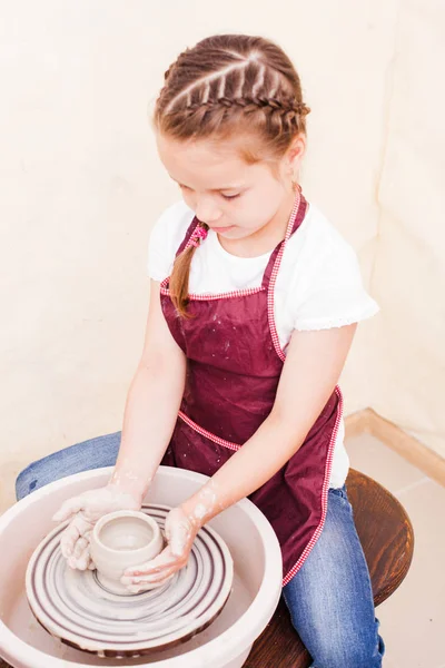 Artesanía cerámica para niños —  Fotos de Stock