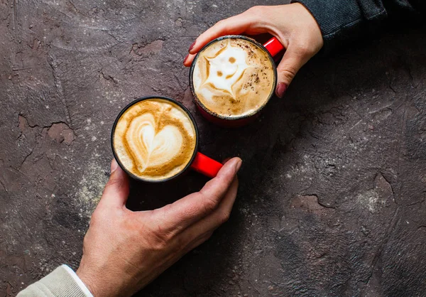 愛のカップルのためのモーニング コーヒー — ストック写真
