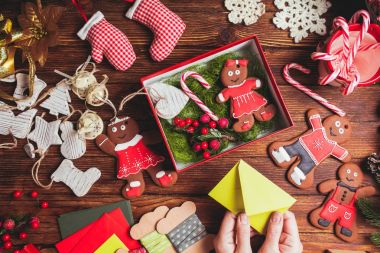 Hazırlık bir Noel hediye kutusu