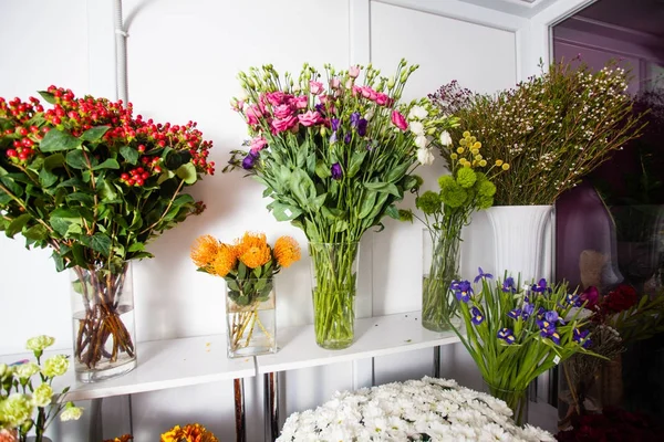 Bunches de flores para venda — Fotografia de Stock