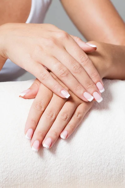 Niezrównana French manicure — Zdjęcie stockowe