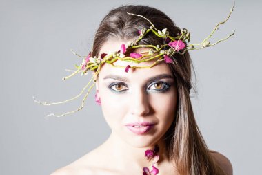 Gül yaprakları çiçek makyaj