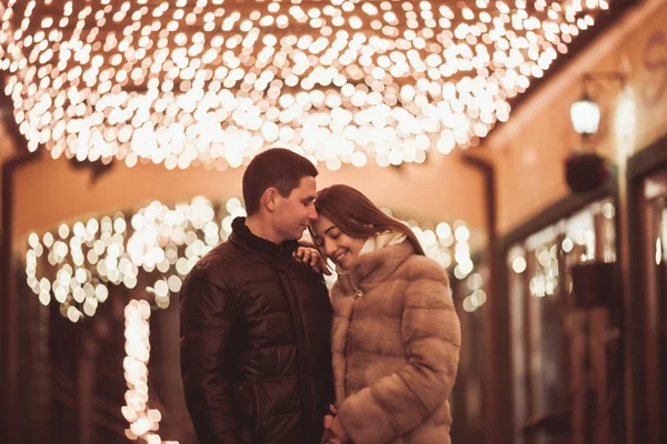 Casal na rua — Fotografia de Stock