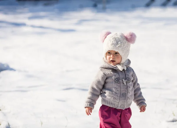 Winter walking of baby — Stock Photo, Image