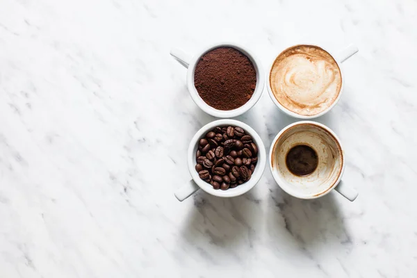 Stadia van de voorbereiding van cappuccino — Stockfoto