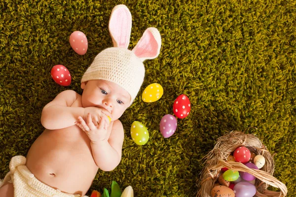 Baby Easter bunny — Fotografie, imagine de stoc