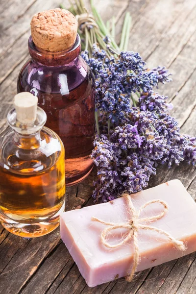 The essential oil — Stock Photo, Image