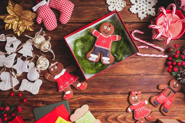 Hazırlık bir Noel hediye kutusu