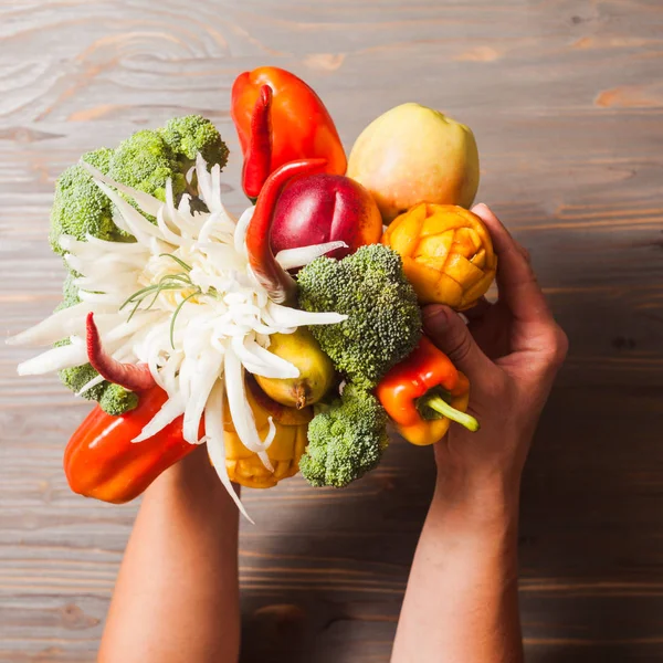 Tallado de frutas y verduras — Foto de Stock