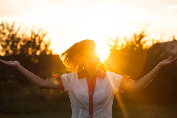 Menina adolescente feliz — Fotografia de Stock